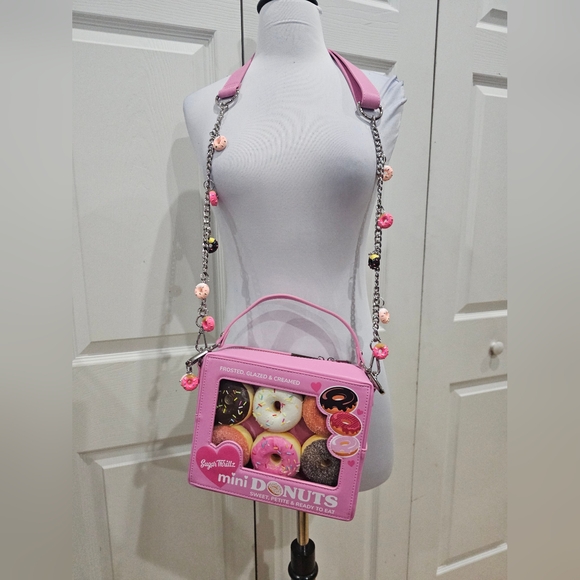Dolls Kill Sugar Thrillz Donut Looking Like A Snack Crossbody Bag Pink Purse 💗 - Picture 16 of 16